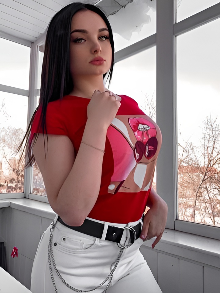 Кира привлекальеная девушка из Озерск цена от 2500 руб