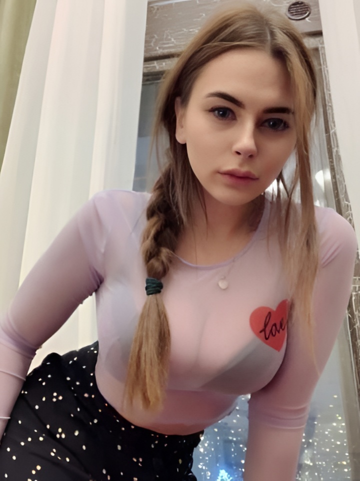 Стефания привлекальеная девушка из Озерск цена от 5000 руб