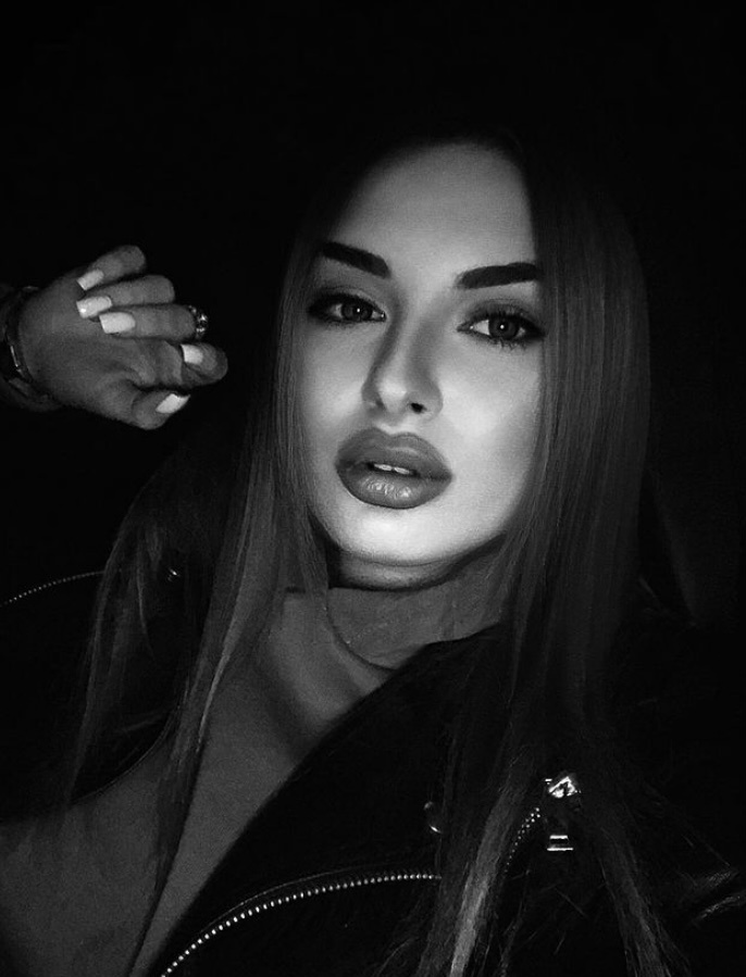 Индивидуалка 🎥 Снежана, доступна для личного знакомства от 8000 руб