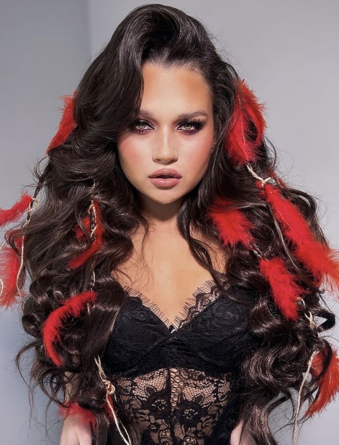 🎥 Оксанка привлекальеная девушка из Озерск цена от 5000 руб