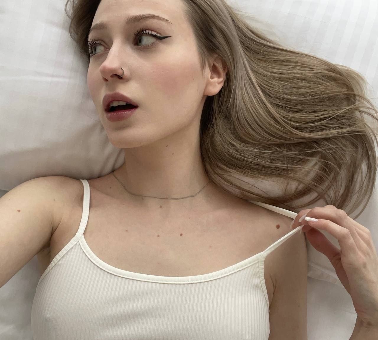 Юлия привлекальеная девушка из Озерск цена от 3000 руб