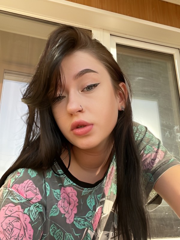 Алла привлекательная девушка из Озерск цена от 4000 руб