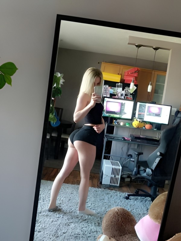 Марта привлекательная девушка из Озерск цена от 2500 руб