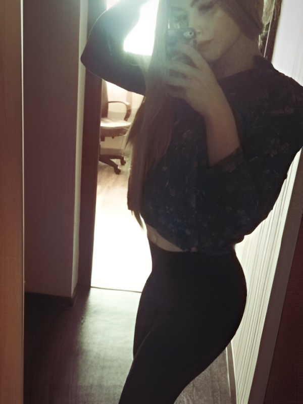 Роксана привлекательная девушка из Озерск цена от 10000 руб