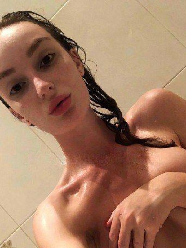 Алена привлекательная девушка из Озерск цена от 3500 руб