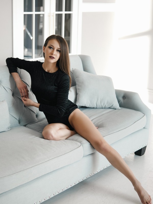 Алиса привлекательная девушка из Озерск цена от 3000 руб