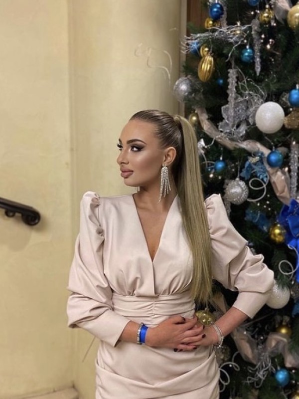 🎥 Снежана привлекательная девушка из Озерск цена от 8000 руб