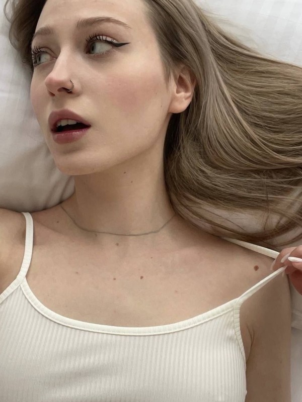 Юлия привлекательная девушка из Озерск цена от 3000 руб