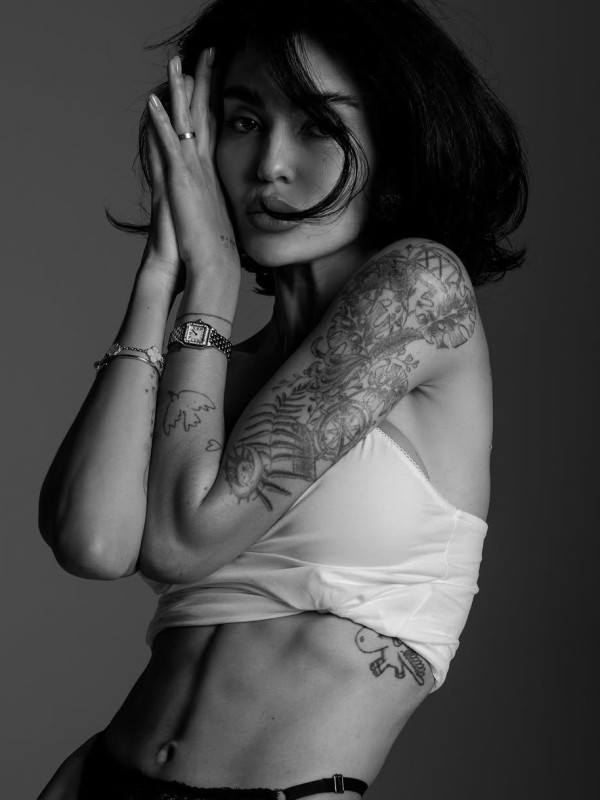 Дашка привлекательная девушка из Озерск цена от 7000 руб